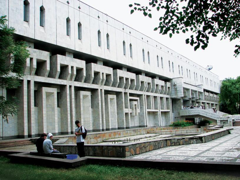 Файл:КЫРГЫЗ РЕСПУБЛИКАСЫНЫН УЛУТТУК КИТЕПКАНАСЫ23.png