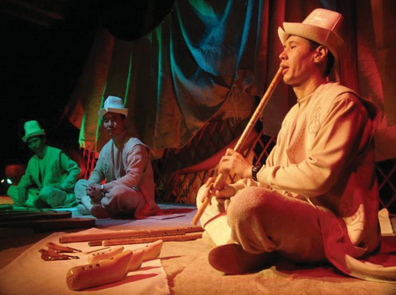 Файл:БИШКЕК ШААР ДЫК ДРАМА ТЕАТРЫ39.png